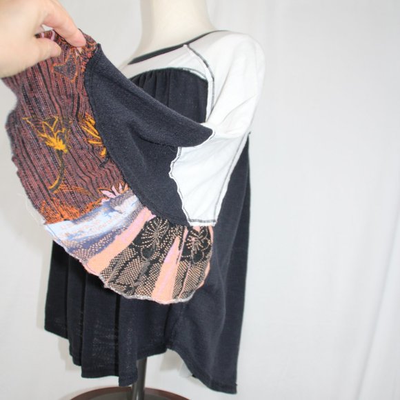 We the Free by Free People Women's Friday Fever Pattern Mix Top Boho Size M - Picture 3 of 6